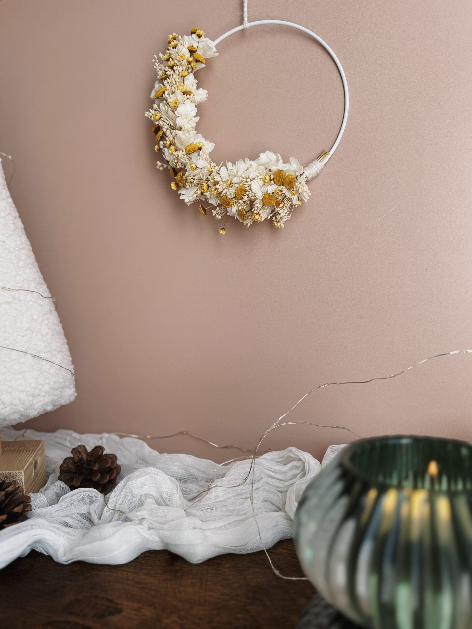 Mon Soleil - Yellow person - Couronne florale blanche & jaune – Image 2