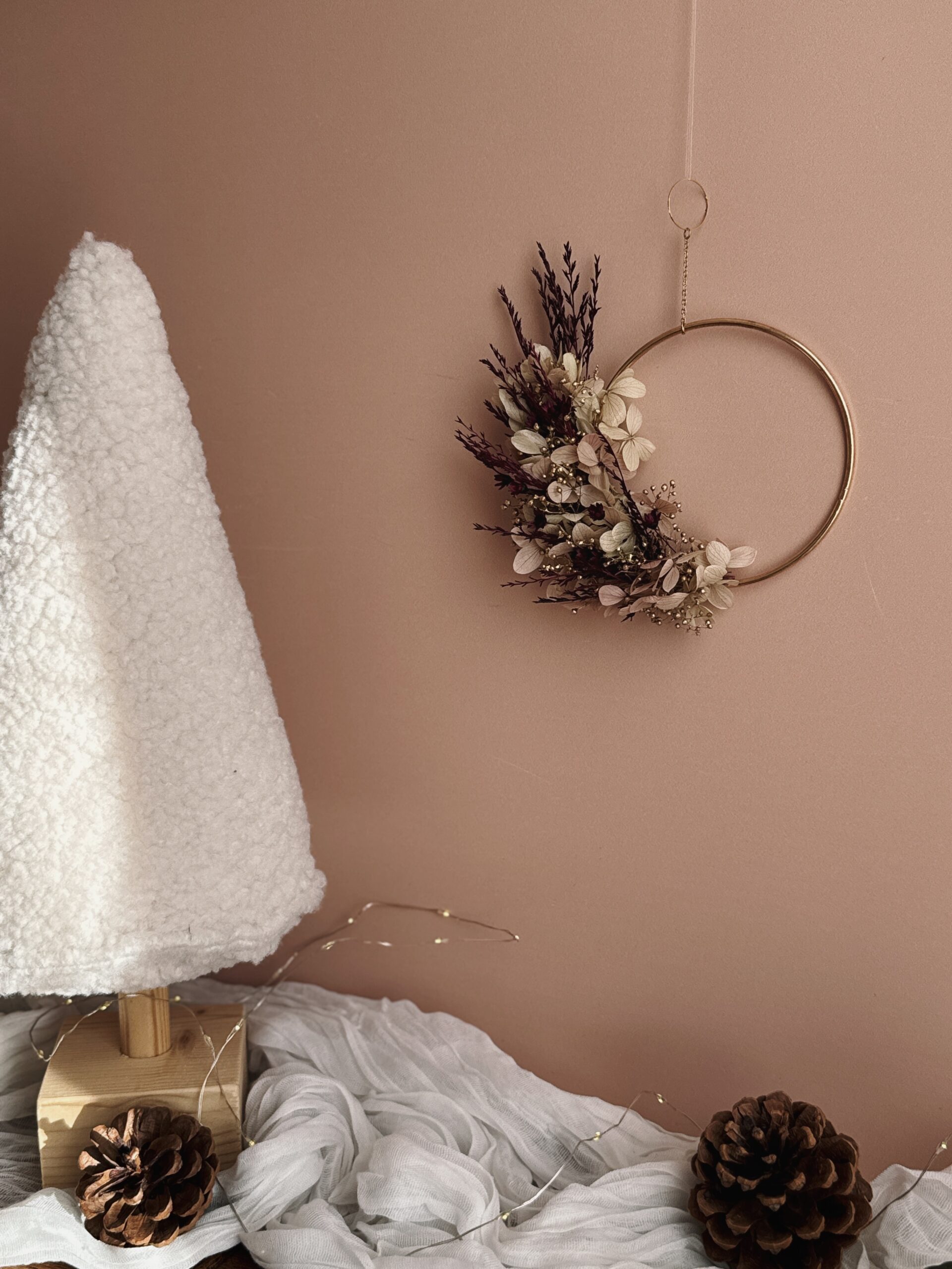 Rosalia — Couronne murale rose, prune & doré – Image 11