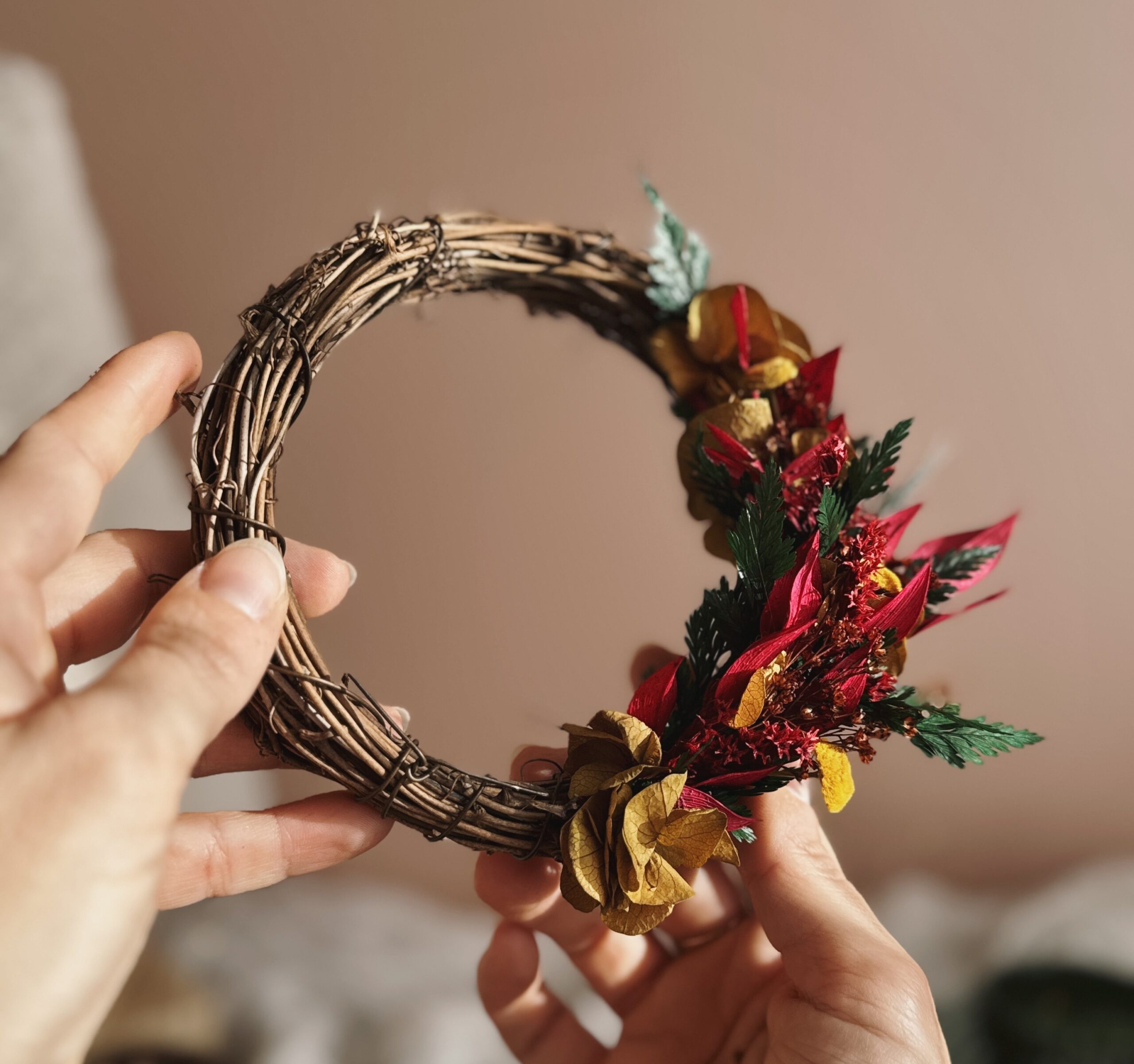 Éclat de Vigne — Couronne florale vive & lumineuse